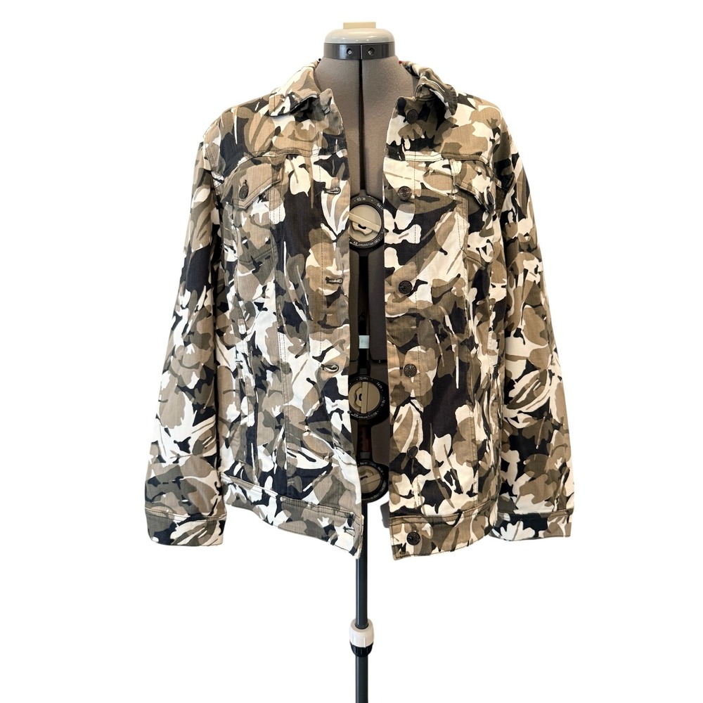 Chico's Floral Camo Denim Utility Jacket 3 16/18 Green Tan Neutral Travell NWT - Picture 3 of 10